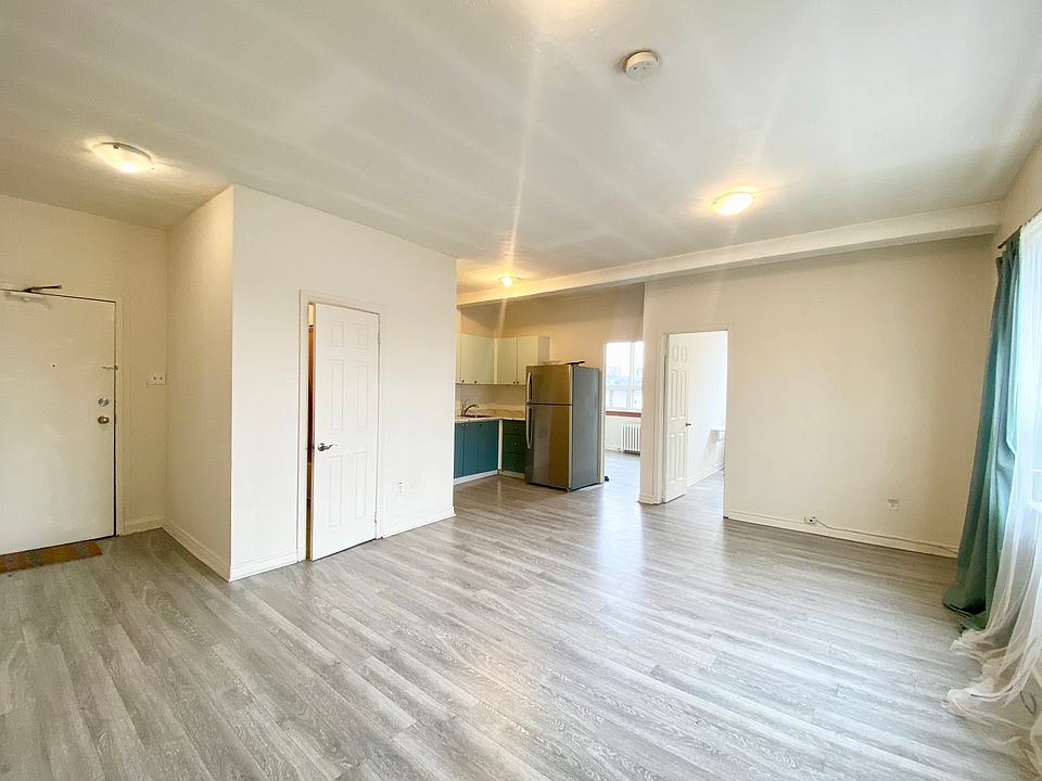 1st image of 1158 Weston Rd Unit 1