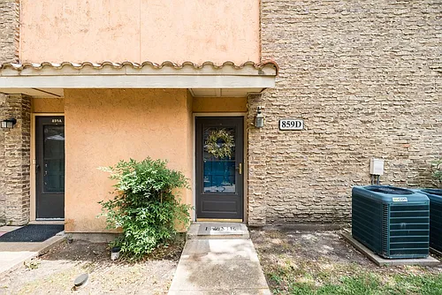 859 Dublin Dr #D Photo 1