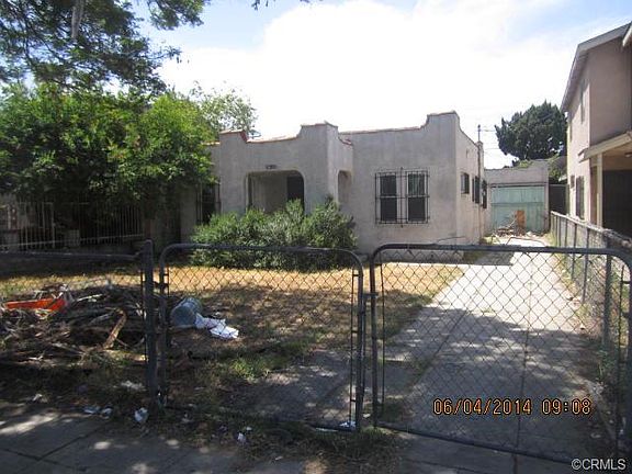 3rd image of 942 W 65th St
