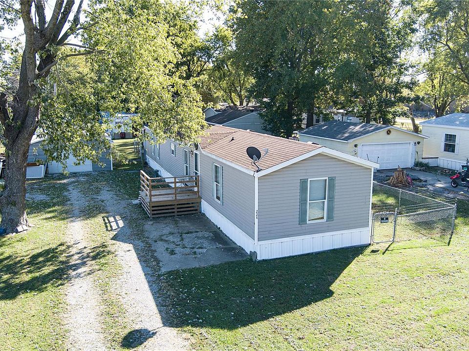 1st image of 224 Richmond Dr