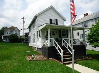 218 N 5th St, Youngwood, PA