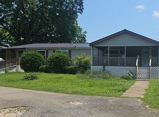 414A Evergreen St, Greenfield, TN 38230