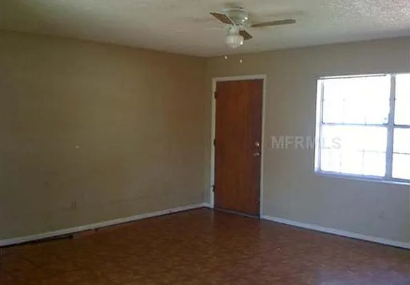 3642 Chalet Ct — Photo 3