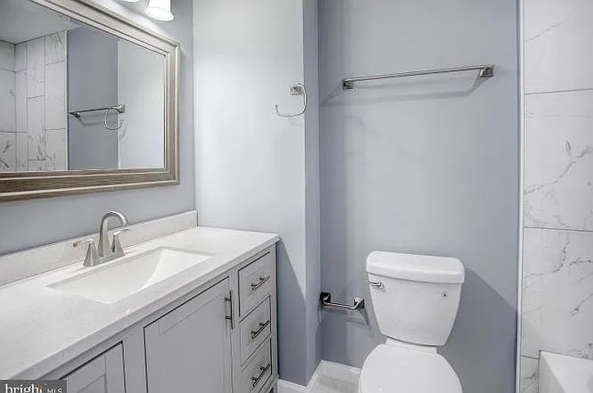 336 S Newkirk St — Photo 14