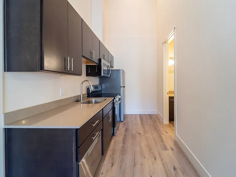 Capitol Hill Apartments — Photo 187