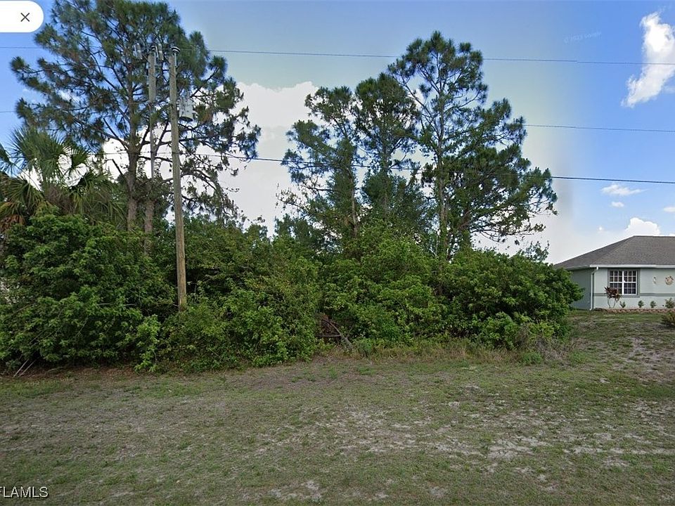 2nd image of 527 Eisenhower Blvd