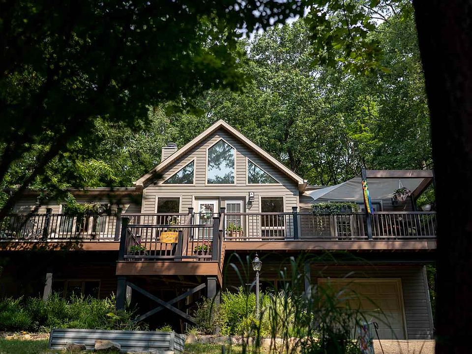 1st image of 220 Inglewood Ct