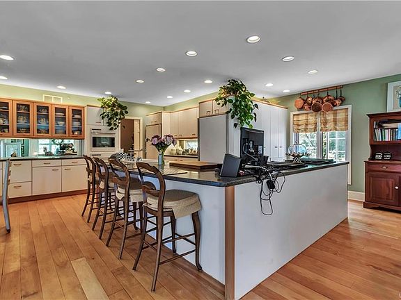 5th image of 47 Lebrun Cir