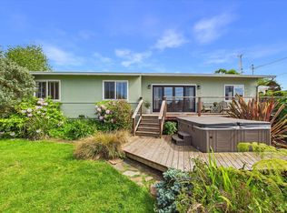 2561 Donna Dr, Eureka, CA 95503