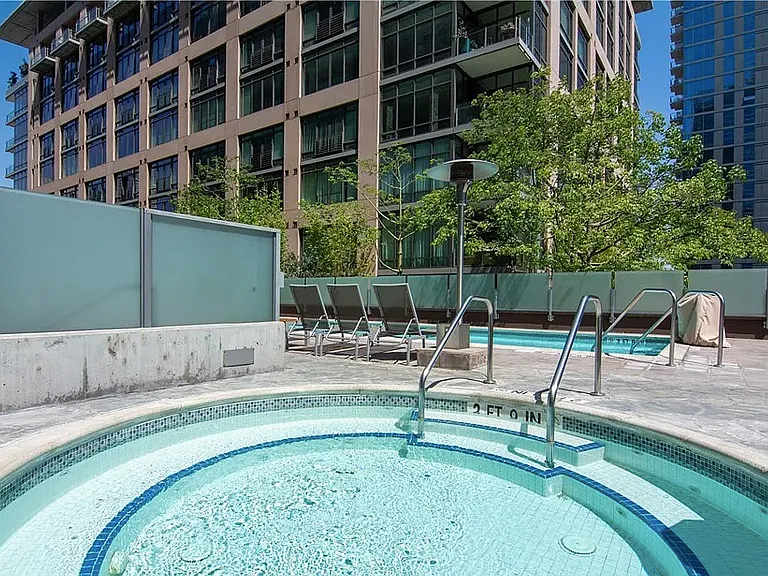 1111 S Grand Ave #1116 — Photo 37