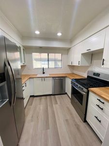 8190 E Oak Ridge Cir, Anaheim, CA, 92808