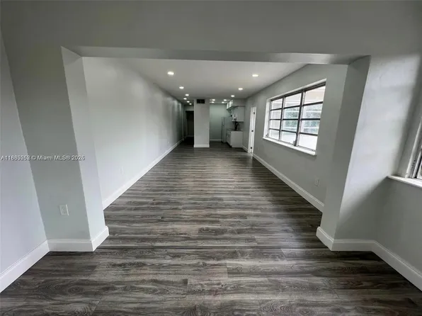 245 NE 191st St APT 3014, Miami, FL 33179