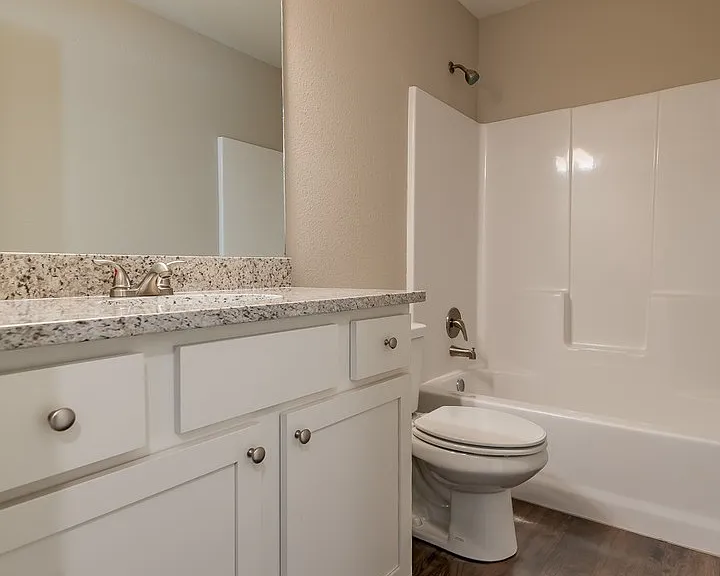 1635 S Borden St — Photo 14
