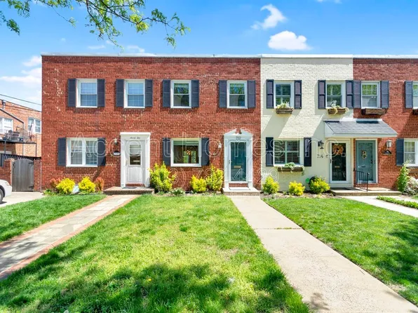 712 S Alfred St, Alexandria, VA 22314