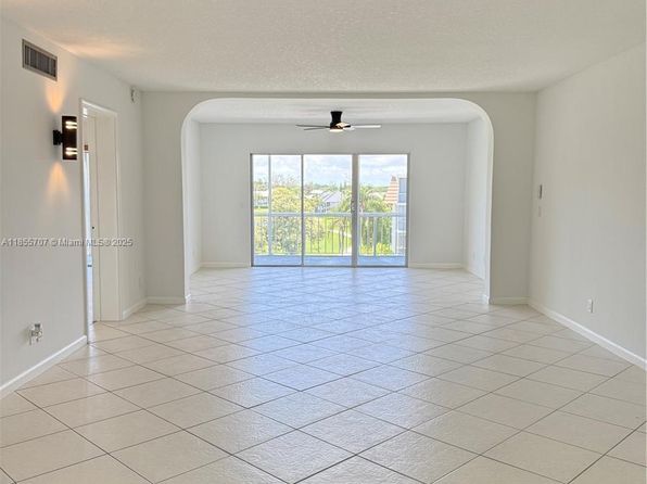250 John F Kennedy Dr #PENTHOUSE 7