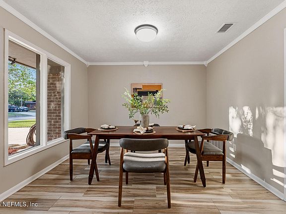 5th image of 3472 RED OAK Circle E