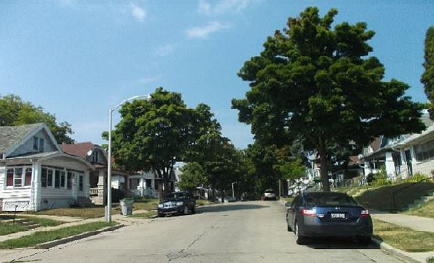 2nd image of 3146 N 16th St