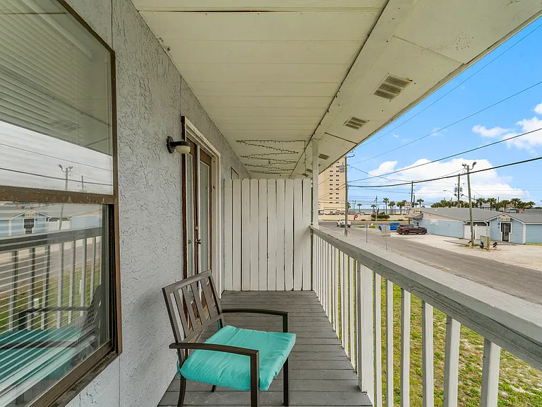4027 Dolphin Dr #4023 — Photo 15