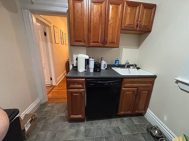 35 Queensberry St #7 — Photo 7