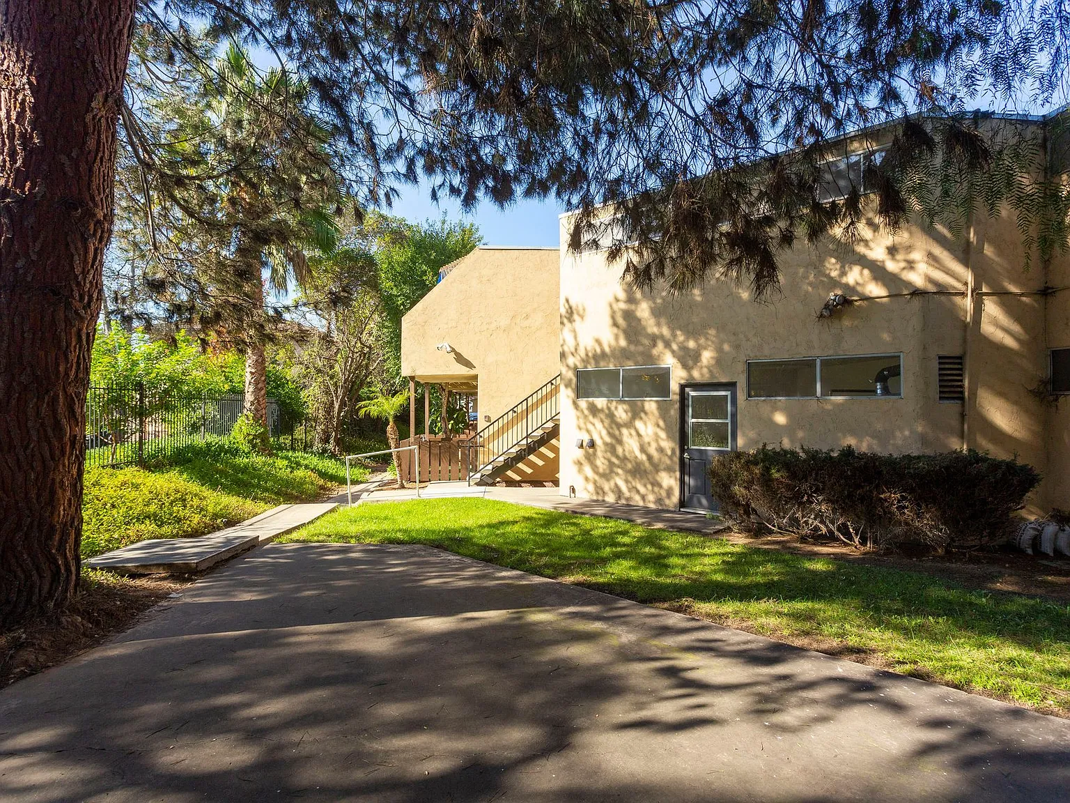 Casa Parks Apartments — Photo 2