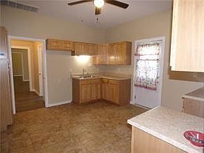 5th image of 5109 Burgundy St