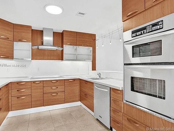 2nd image of 20937 Bay Ct APT 114-1