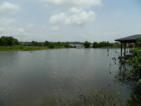 1011 N Hunting Tower Run, Montgomery, TX 77316