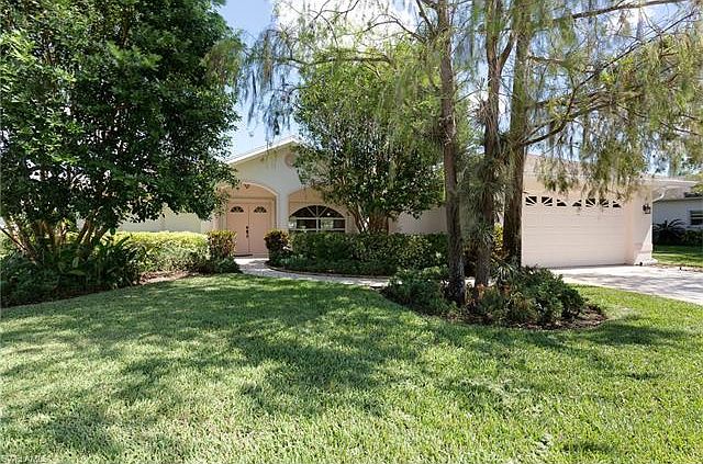 1st image of 7575 Woodland Bend Cir