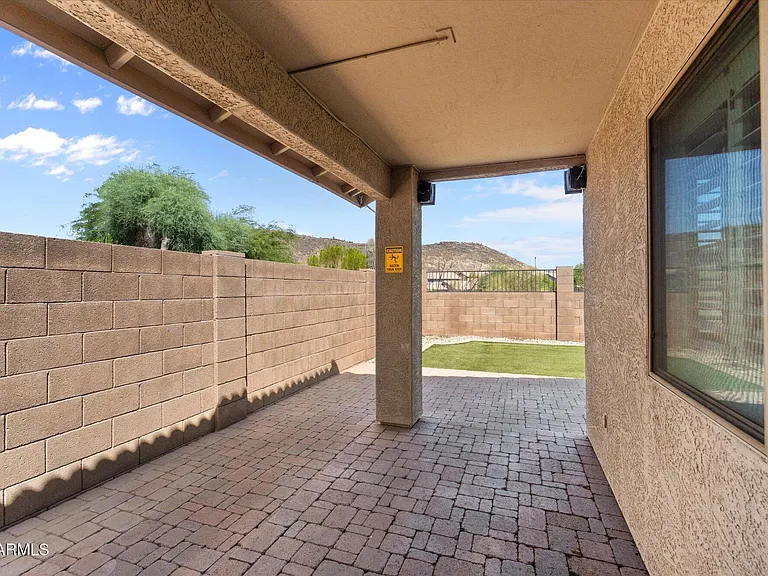 2212 E Vista Bonita Dr — Photo 20