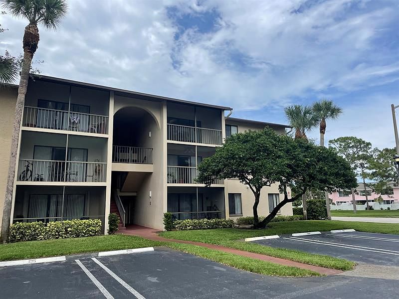 1st image of 206 Foxtail Dr APT H3