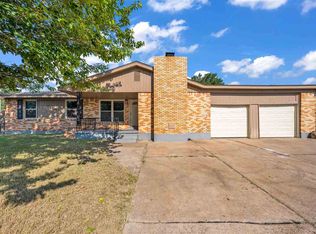 1520 NW 43rd St, Lawton, OK 73505
