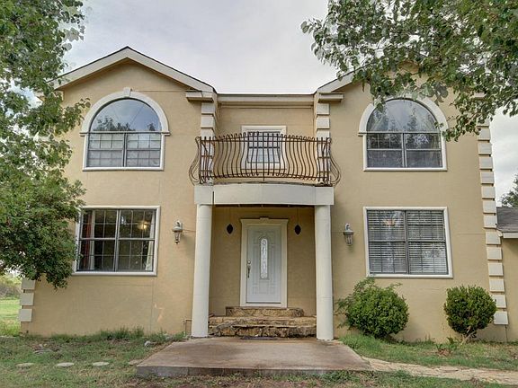 2,592 sq ft home on 2 UNRESTRICTED acres 1
mile from 290 & 9 miles from Prime Outlets.
Partially fenced, 960 sq ft workshop w air
conditioned office, 2 bays & concrete parking.
Pecan & pear trees. NO HOA. No Maintenance
fees. NO MUD. Low taxes.