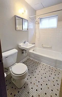 617 E Homer St #1 — Photo 10
