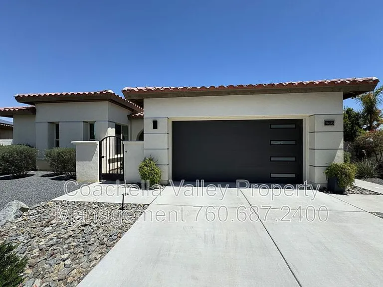 74635 Tesla Dr — Photo 5