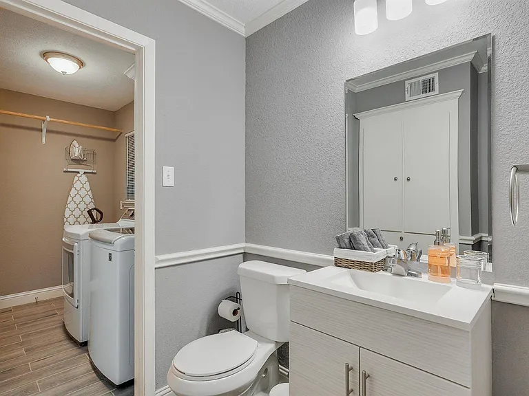 11259 Drummond Dr — Photo 30
