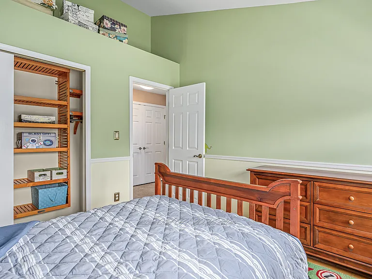 46180 Aisquith Ter — Photo 37