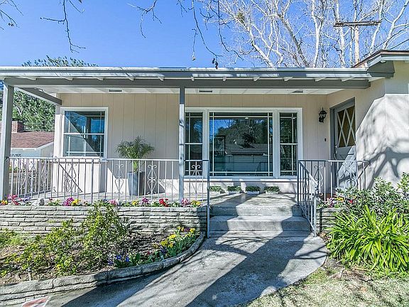 2nd image of 3258 Park Vista Dr