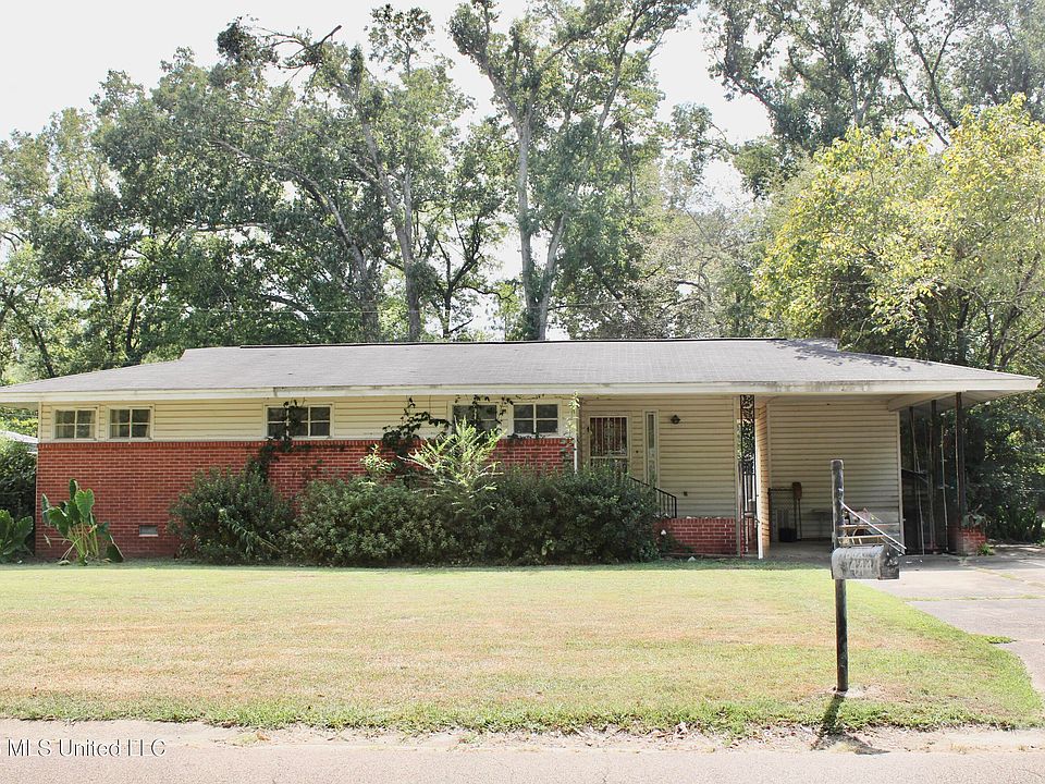 1st image of 23 Longview Dr