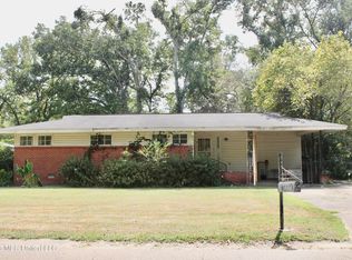 23 Longview Dr, Grenada, MS 38901
