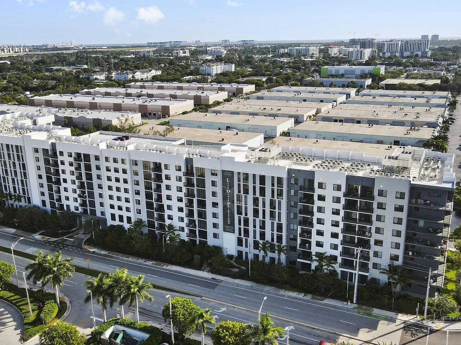 Oasis Pointe — Photo 2