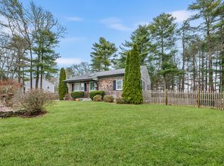 9 Frank Cutler Dr, Wareham, MA 02571