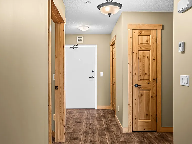 300 Palliser Ln #323 — Photo 29