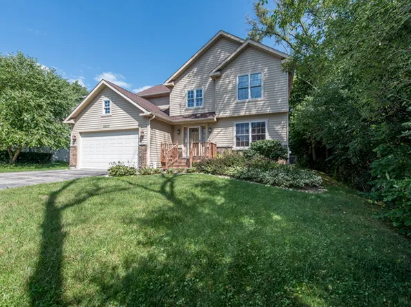 38013 N De Woody Rd, Beach Park, IL 60087