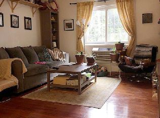 3218 44th St #1, Astoria, NY 11103