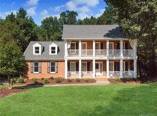 8234 County Downs Ln, Charlotte, NC 28270