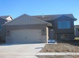 4808 Wassom Ave, Sioux Falls, SD 57106