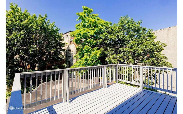 Rented by Douglas Elliman | media 4