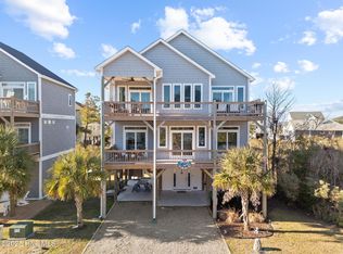 317 Oceanaire Ln, Surf City, NC 28445