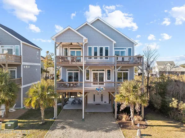 317 Oceanaire Lane, Surf City, NC 28445