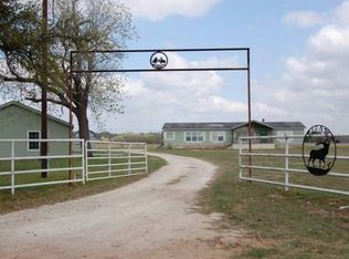 4131 Mullins Prairie Loop, La Grange, TX 78945